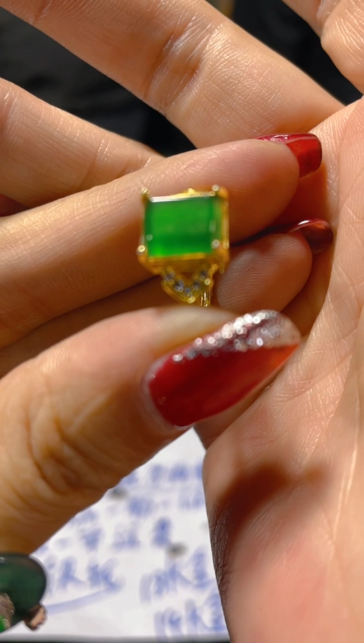 【闪购商品】翡翠戒指未镶嵌天然A货翡翠多样性发货拍一发一