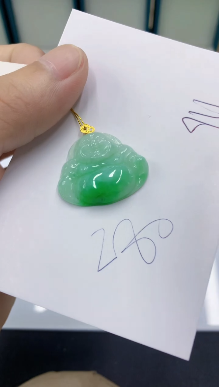 颈饰18K金镶嵌翡翠翡翠