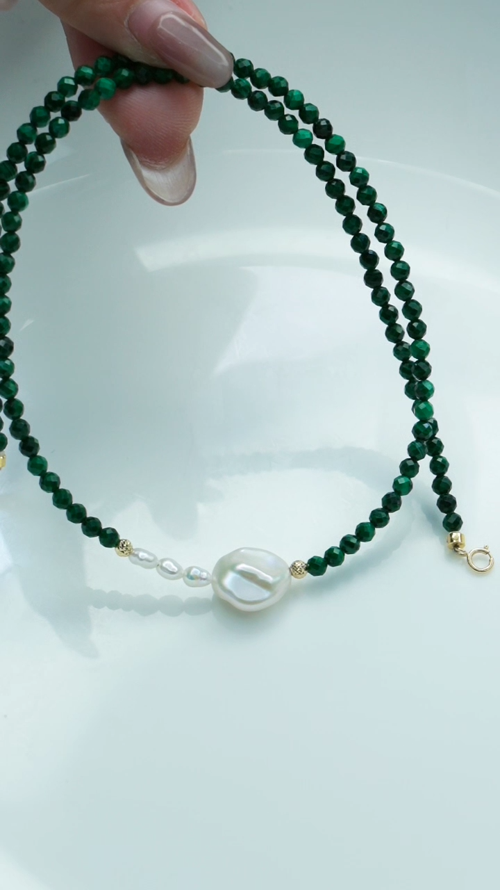 【闪购商品】淡水珍珠颈饰18K金镶嵌淡水珍珠+孔雀石项链