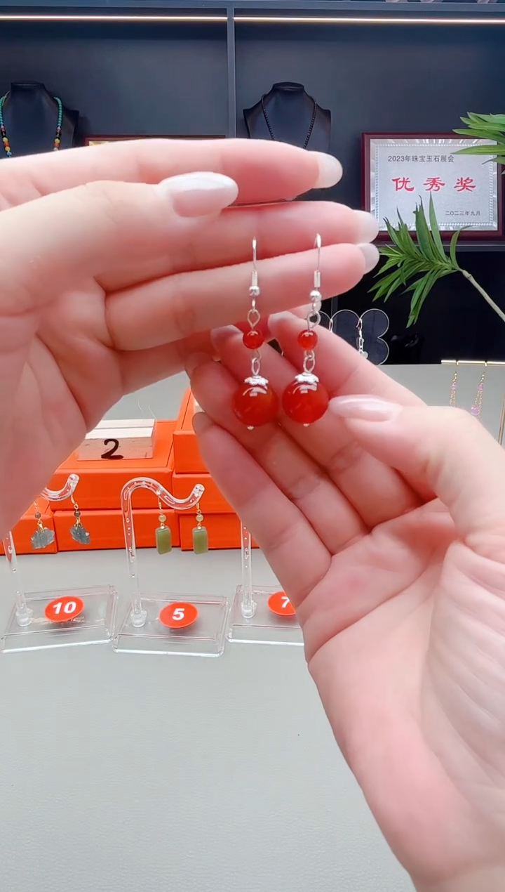 未镶嵌耳钉玛瑙/玉髓409