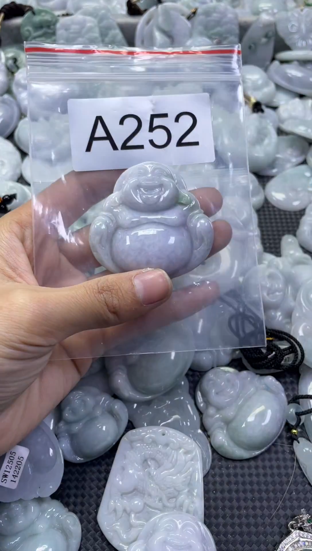 颈饰未镶嵌翡翠A252