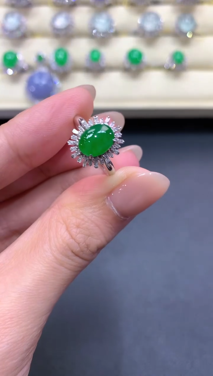 【闪购商品】翡翠戒指18K金镶嵌a247