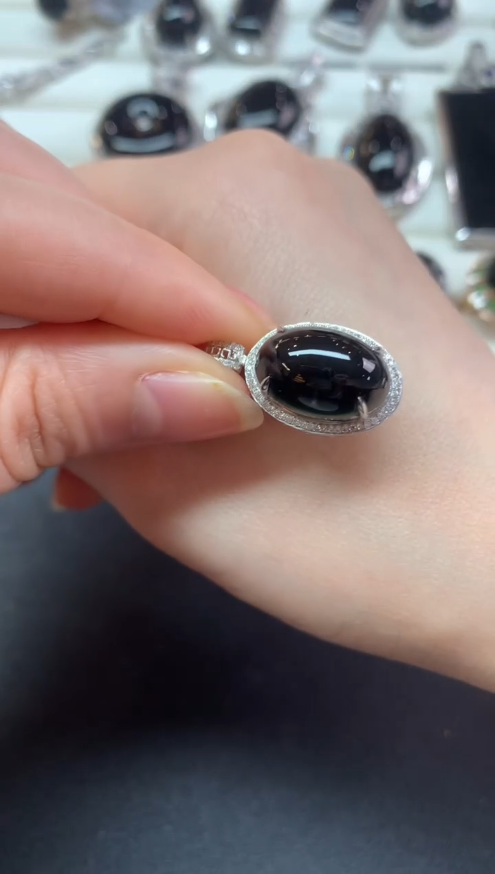 【闪购商品】翡翠吊坠(不含链)18K金镶嵌Z504|5980