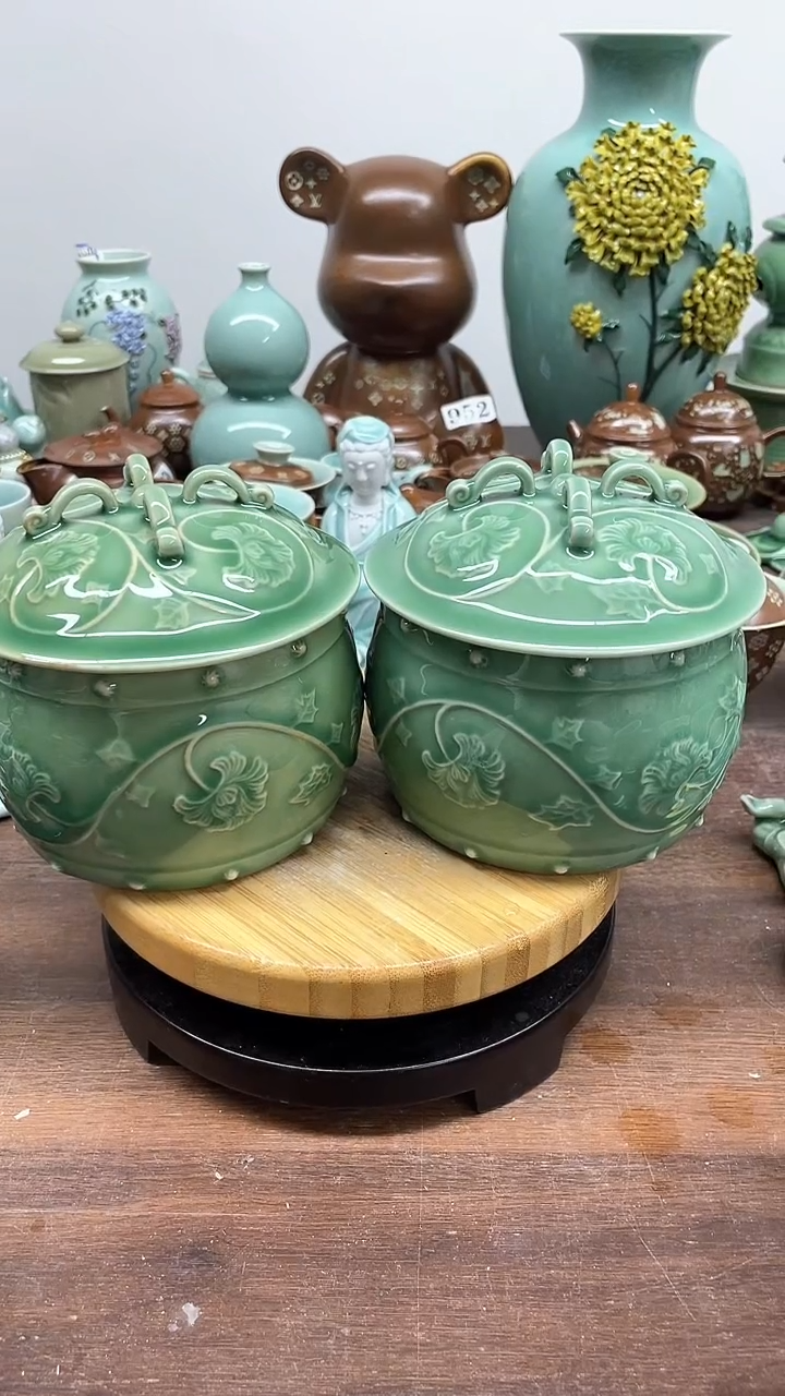 特价青瓷 慧语瓷坊 微瑕2个