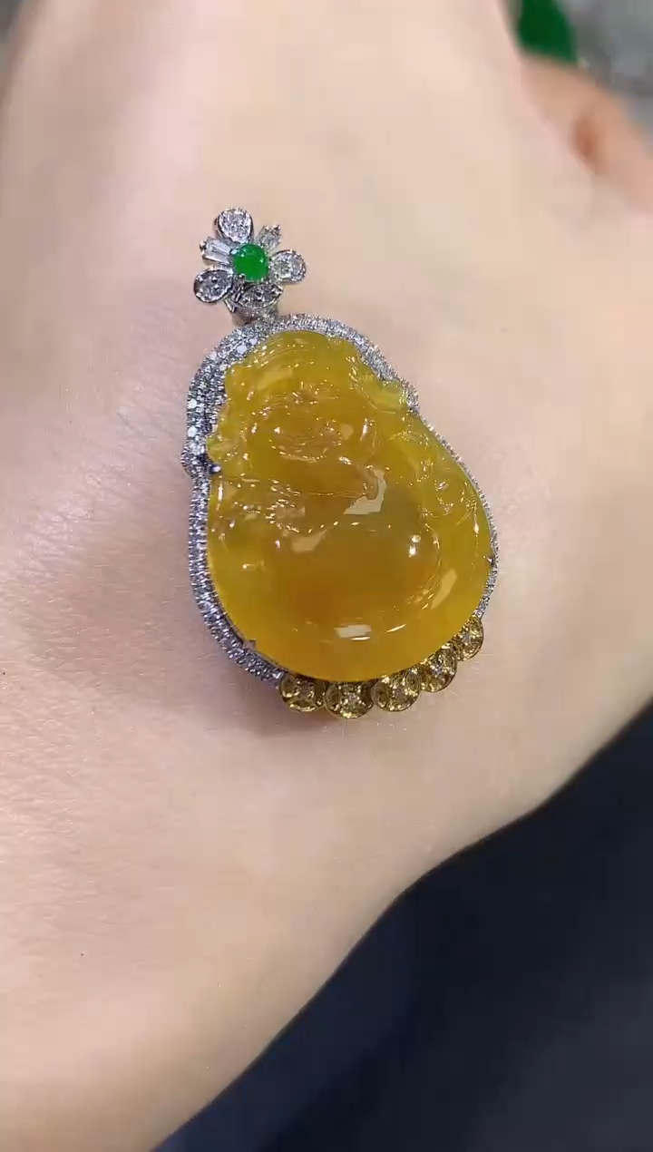 【闪购商品】翡翠吊坠(不含链)18K金镶嵌C23