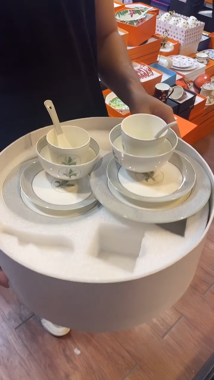 杯鸿辉家品牌瓷器，京东包邮！