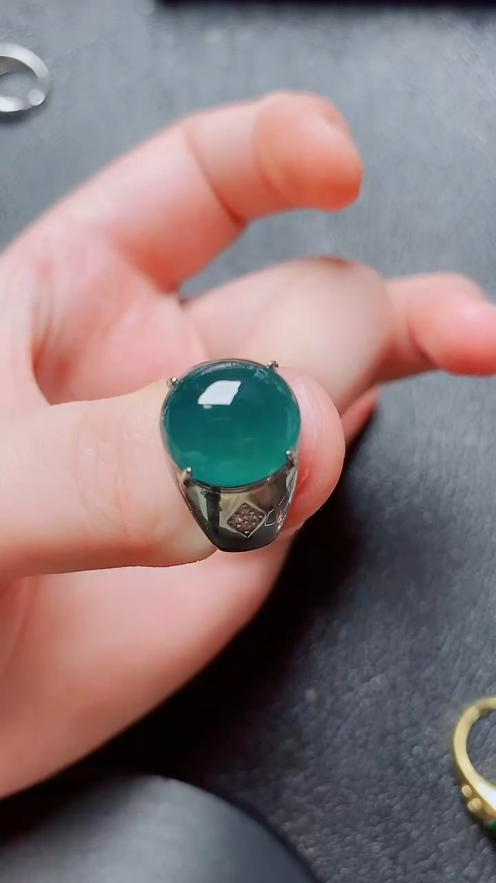 翡翠戒指银S925镶嵌1111
