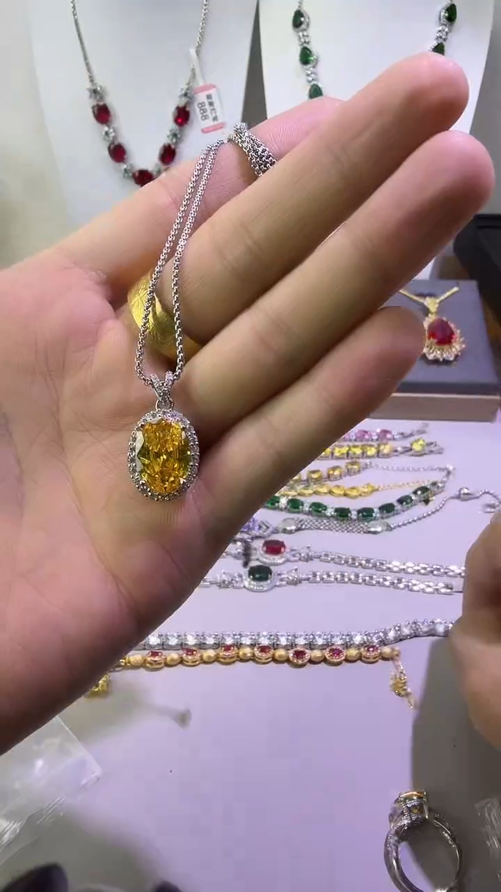 吊坠(赠链)银S925镶嵌钻石210