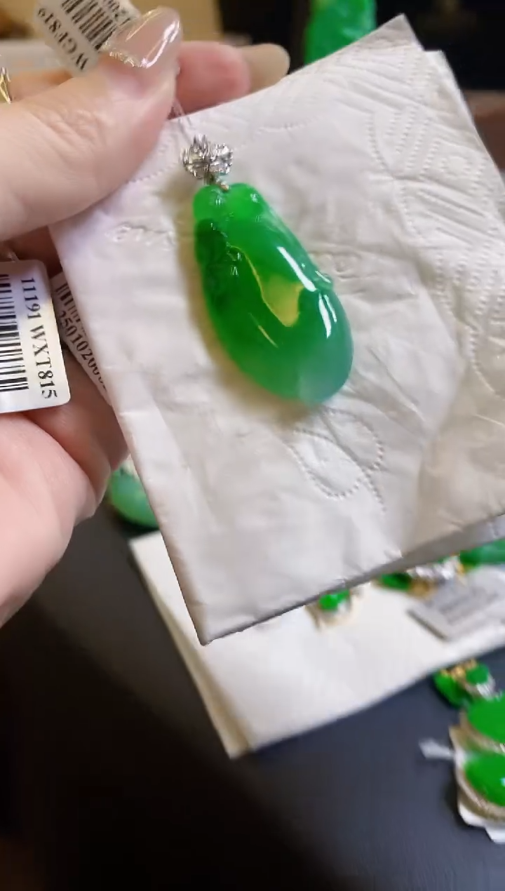 【闪购商品】定制翡翠18K金镶嵌瓜