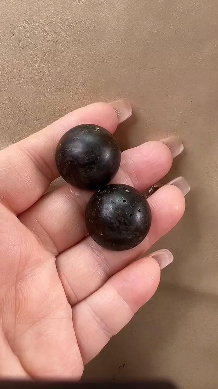 琥珀颈饰未镶嵌耳环