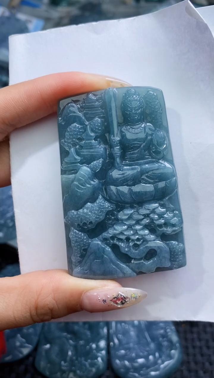 【闪购商品】翡翠颈饰未镶嵌          