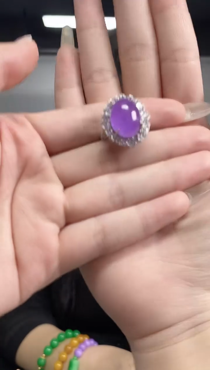 翡翠戒指未镶嵌闪购链接 多样性发其一颜色微差