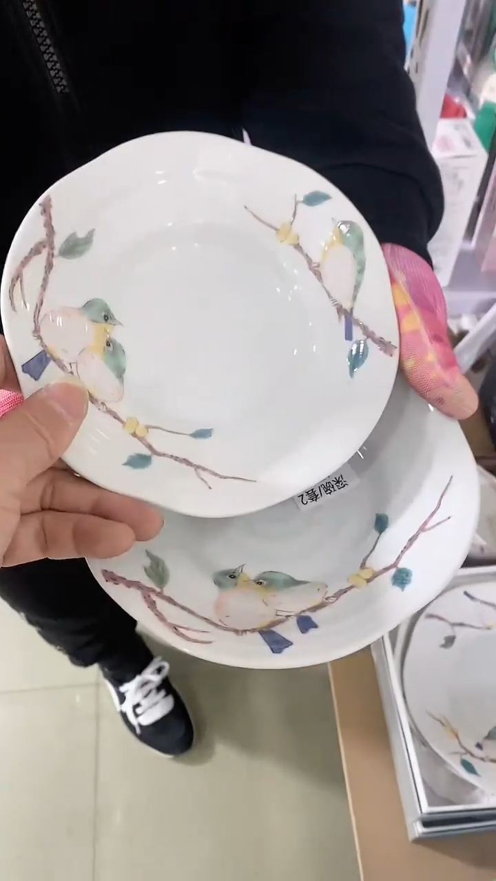 瓷片锅碗瓢盆一件不留@@1