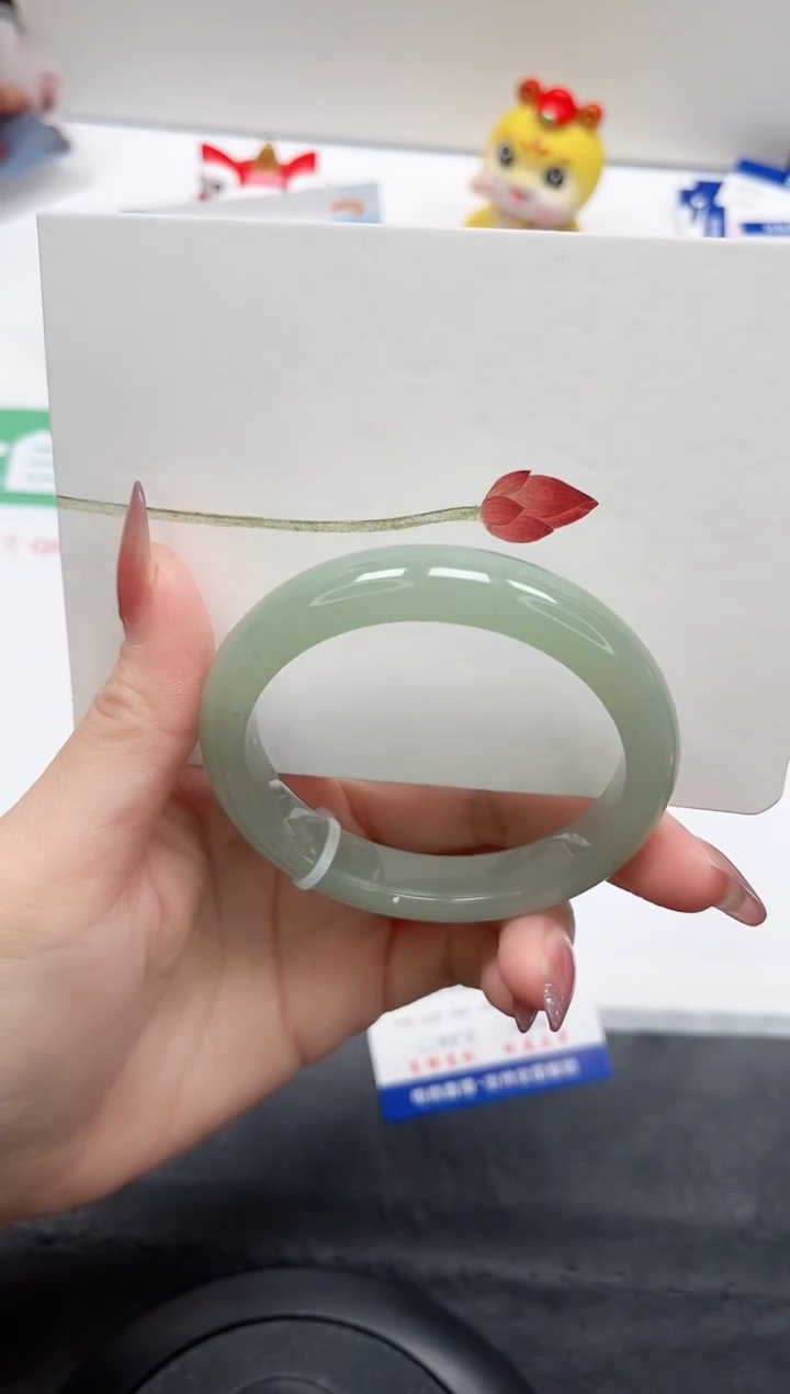 【闪购商品】石英质玉手镯未镶嵌298-56