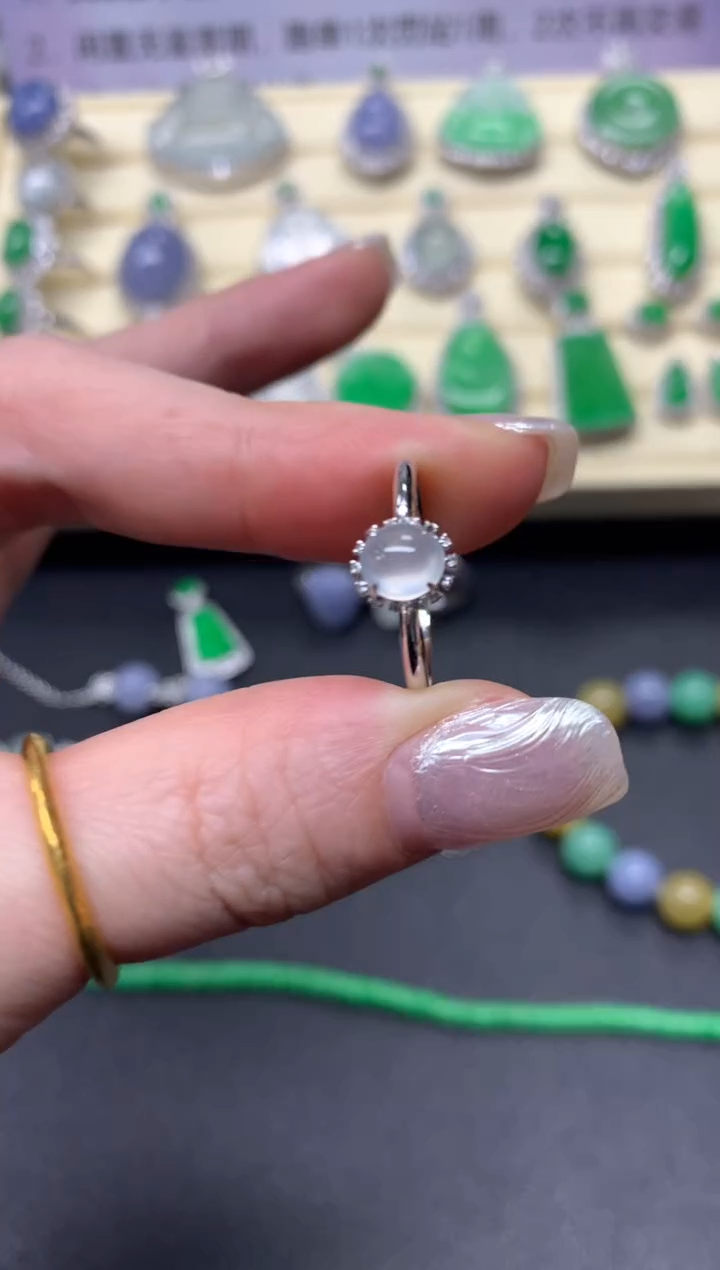【闪购商品】翡翠戒指18K金镶嵌戒指|1400+140