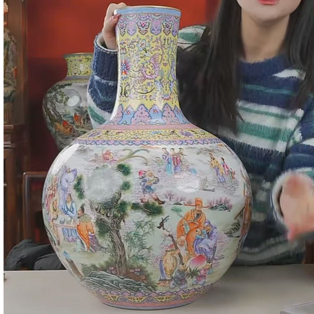 国呈拍卖古董瓷器