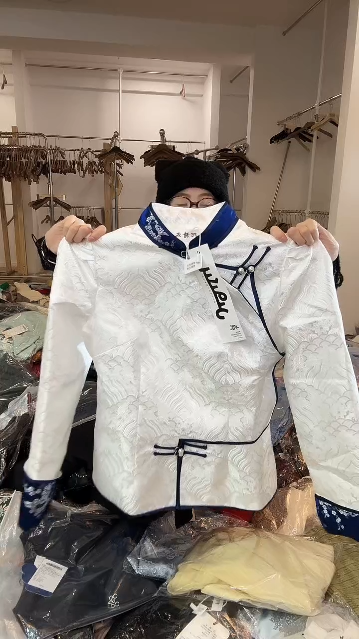 L码       110斤   外套 