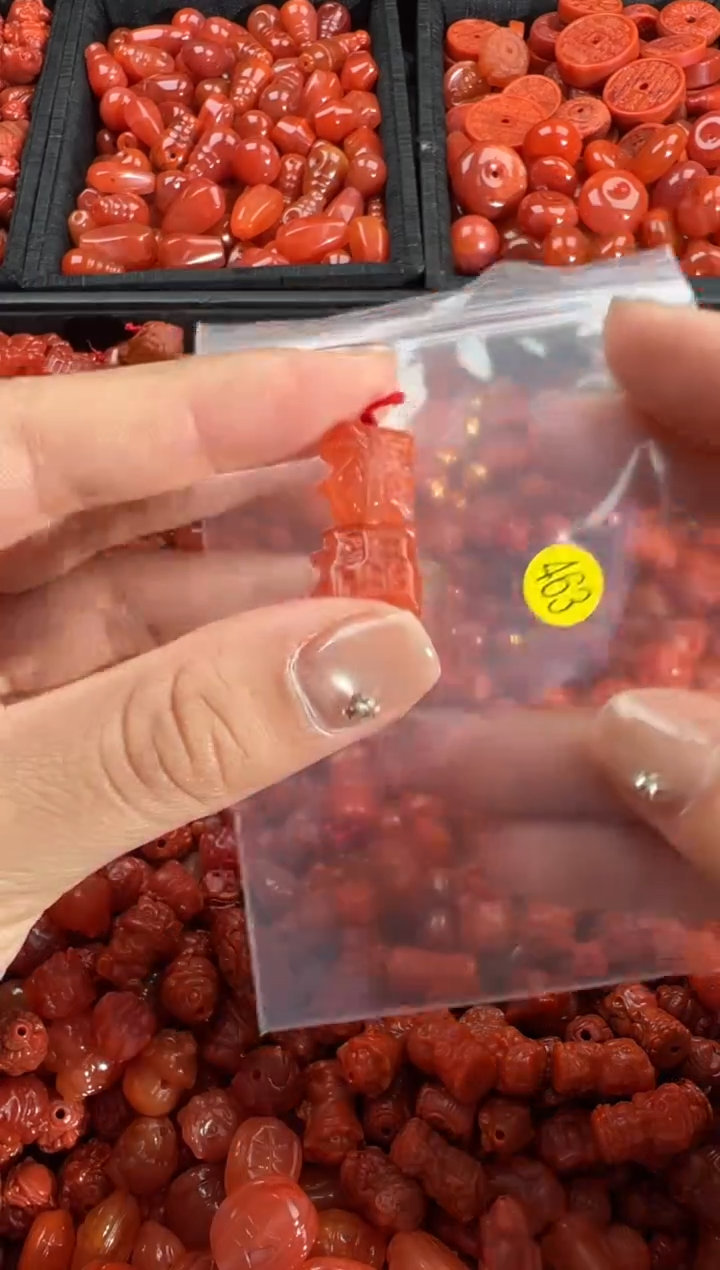 【闪购商品】南红玛瑙颈饰未镶嵌1