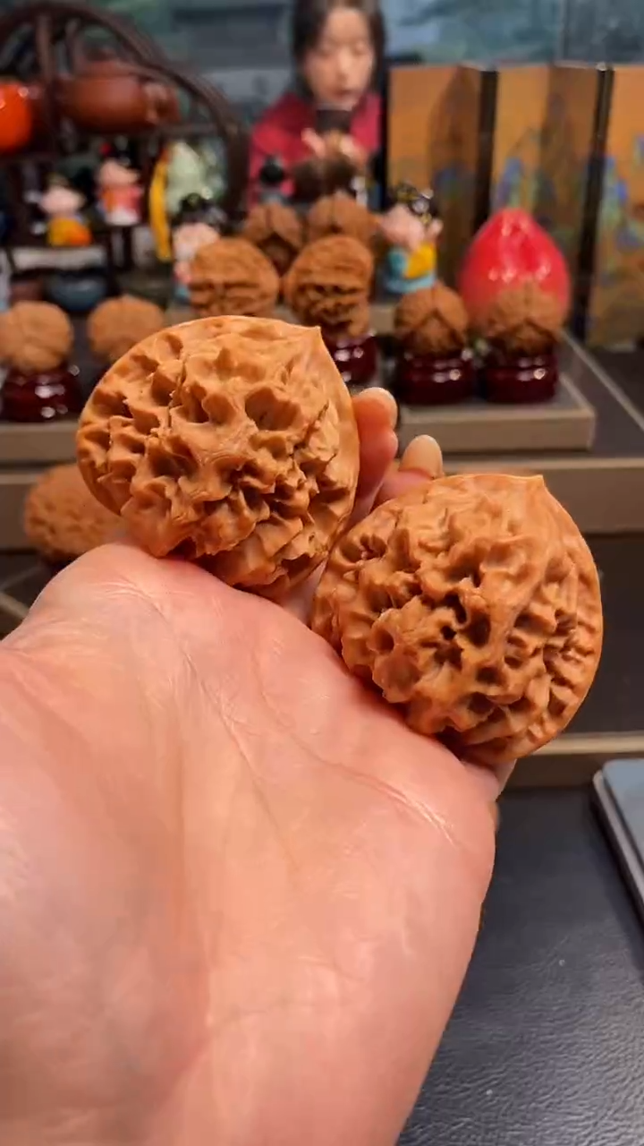 【闪购商品】文玩核桃把件F126帝王47