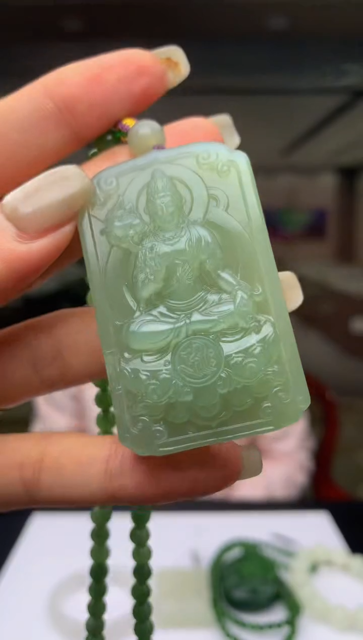 【闪购商品】定制和田玉Boss阳天然和田玉（拍一发一）