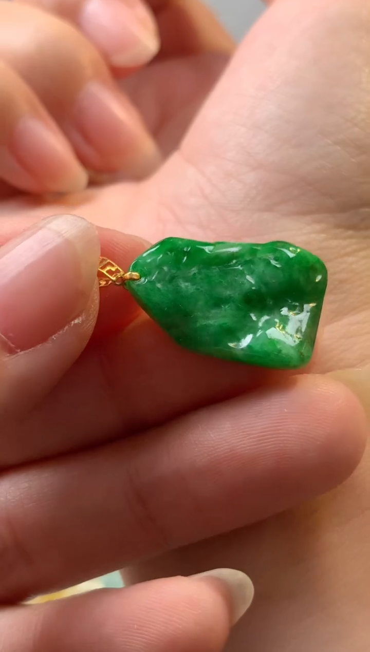 【闪购商品】翡翠颈饰18K金镶嵌吊坠