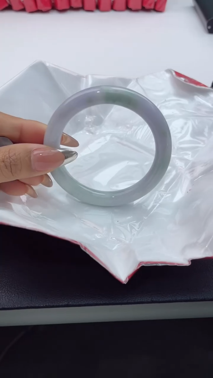 【闪购商品】翡翠手镯未镶嵌3翡翠手镯（微瑕）