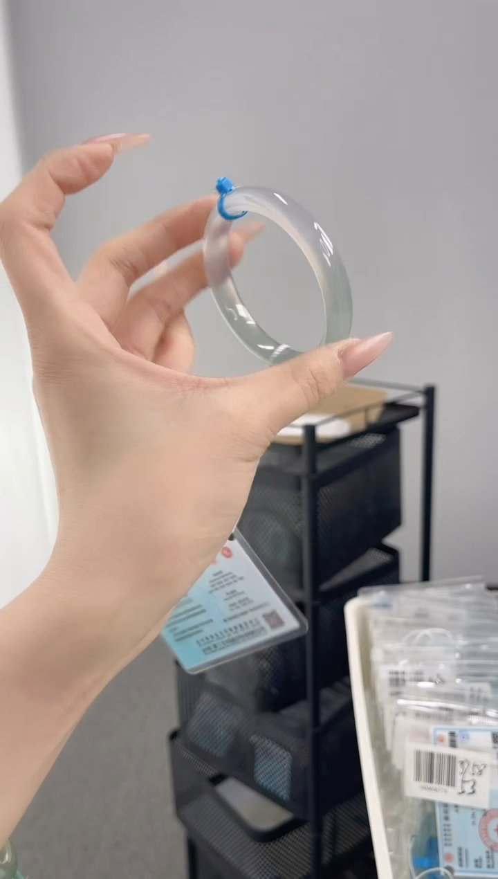 【闪购商品】玛瑙/玉髓手镯未镶嵌53-54圈口