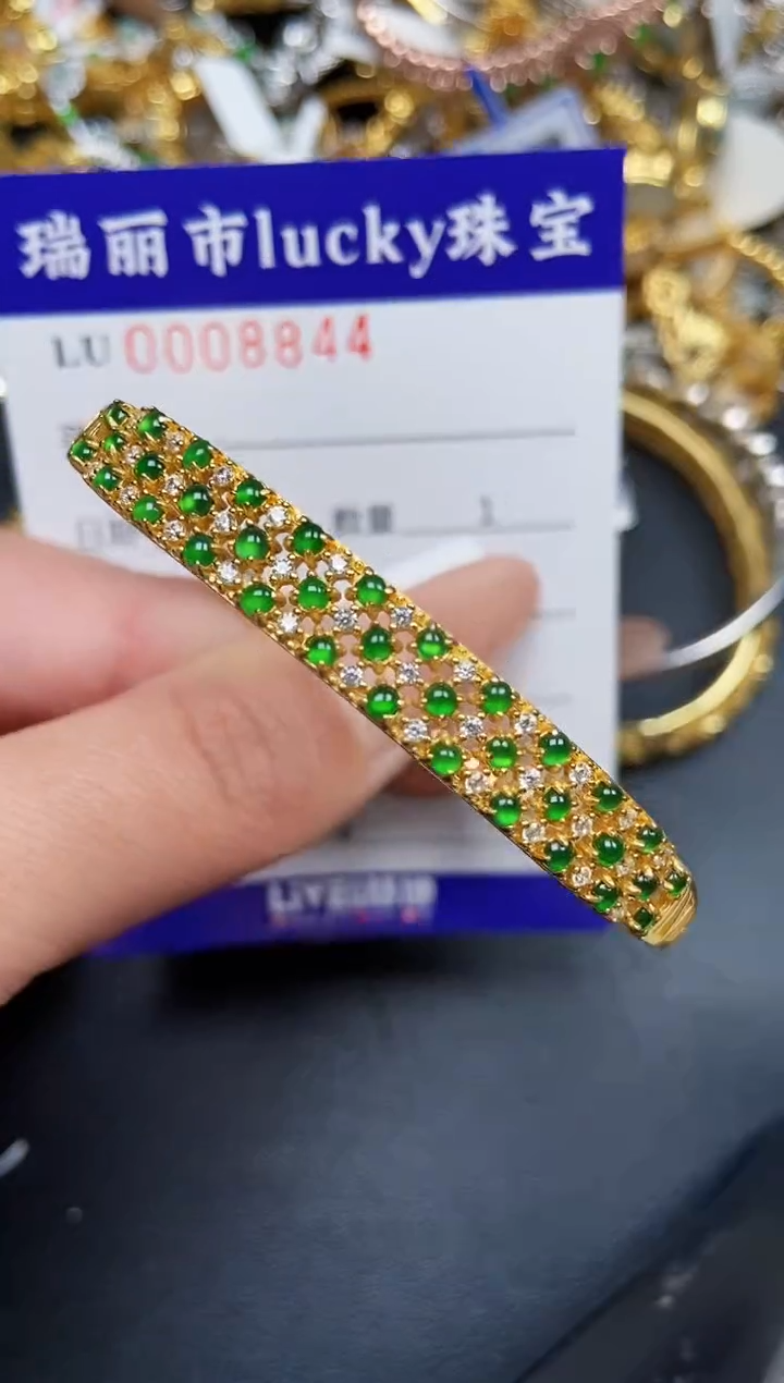 【闪购商品】翡翠颈饰银S925镶嵌8844