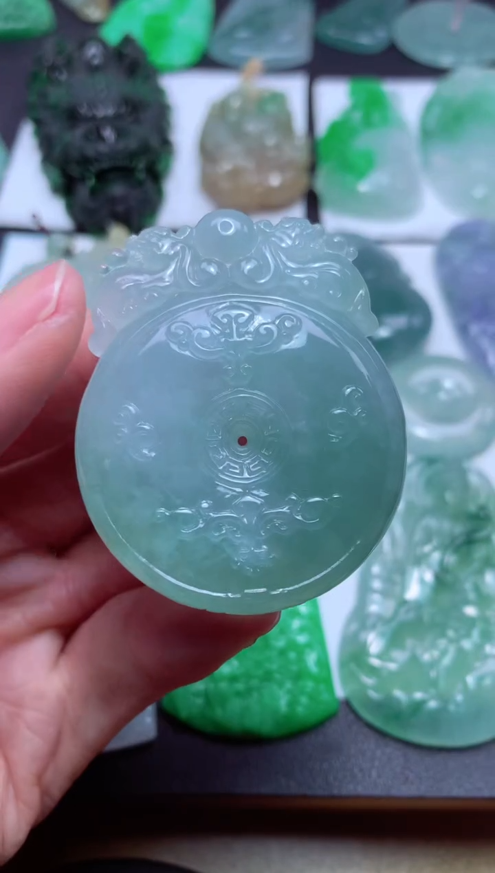 翡翠未镶嵌颈饰天然翡翠