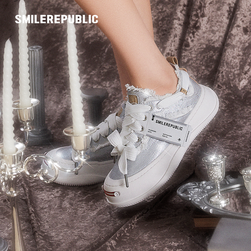 smilerepublic闪光粉/银细纹低帮可替换开口笑厚底鞋休闲时尚