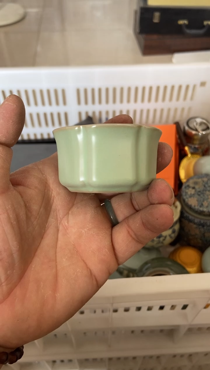 杯无运费险有瑕疵的摄影的产品有使用过的痕迹有点脏介意勿拍