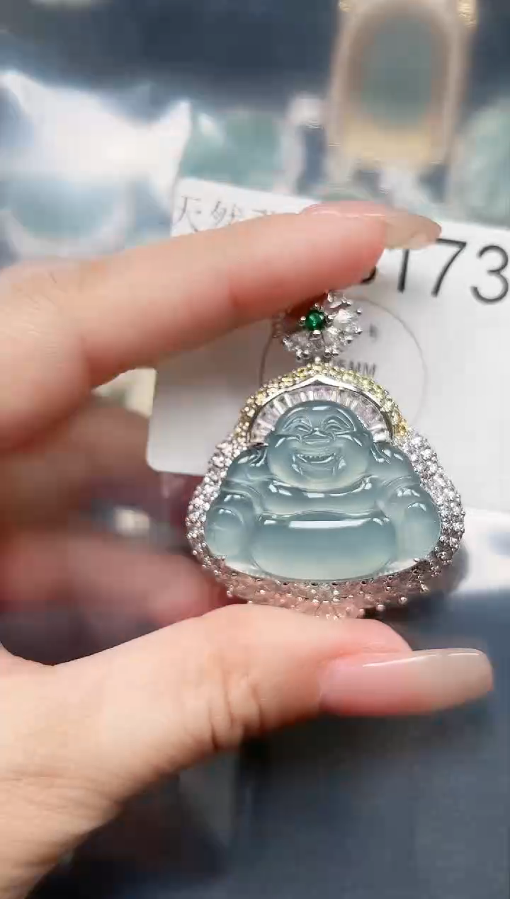 【闪购商品】翡翠颈饰未镶嵌173赠皮绳