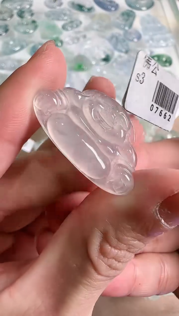 【闪购商品】翡翠吊坠(不含链)未镶嵌··