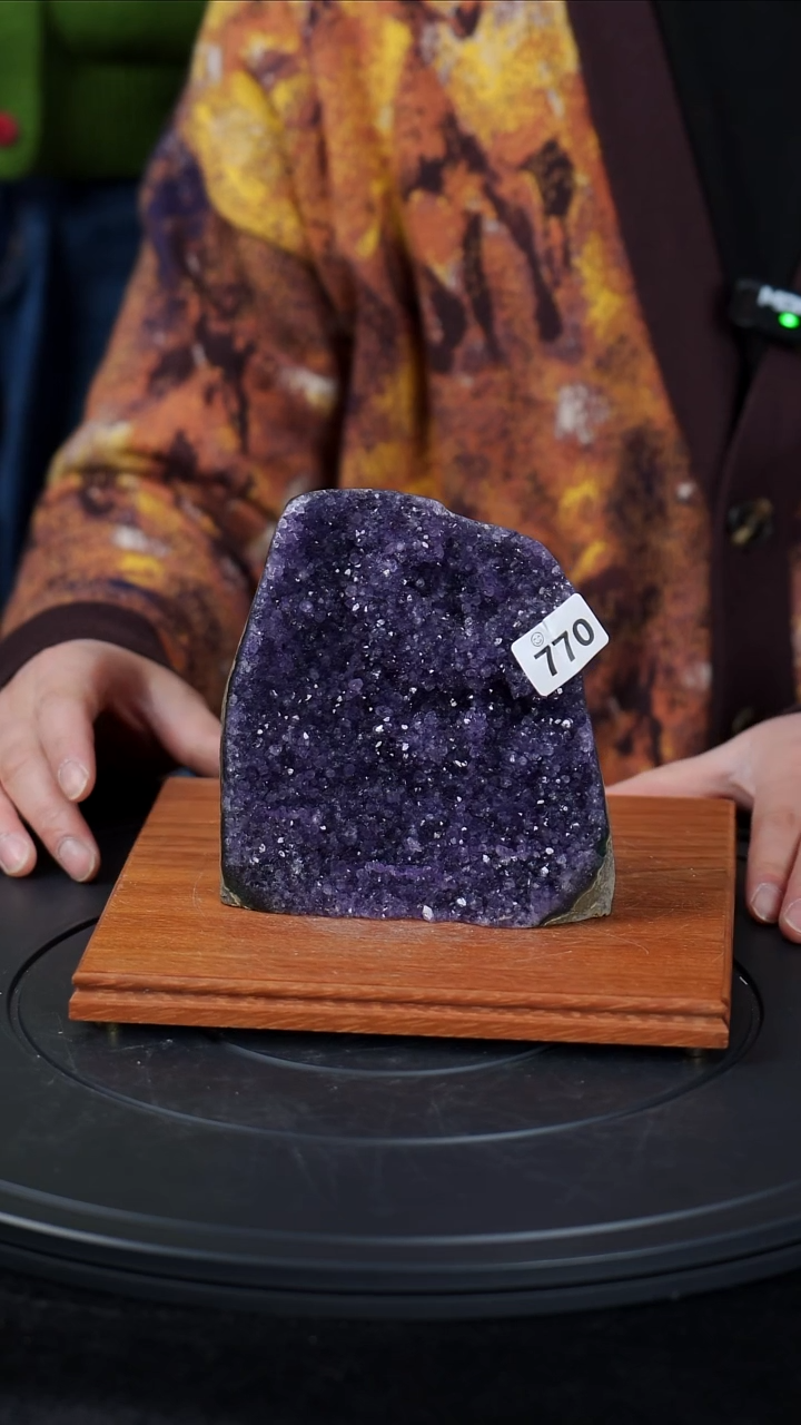 【闪购商品】紫晶大型摆件（非配饰）未镶嵌水晶