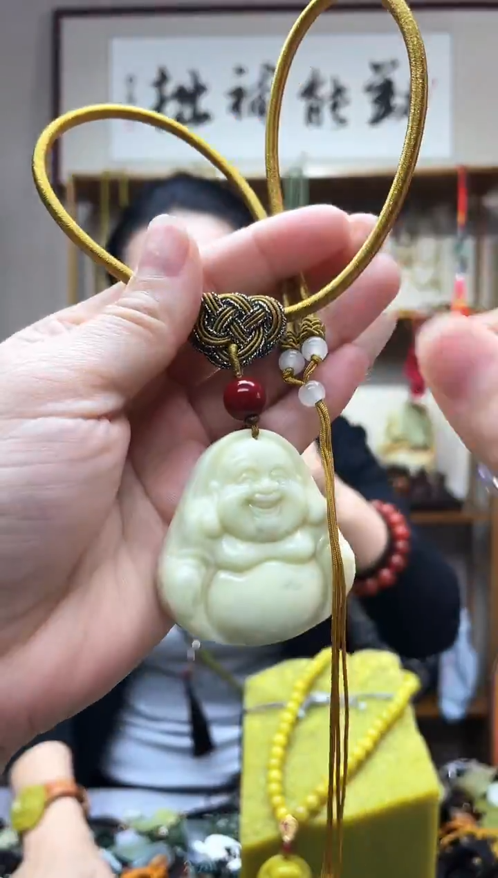 未镶嵌岫玉吊坠·