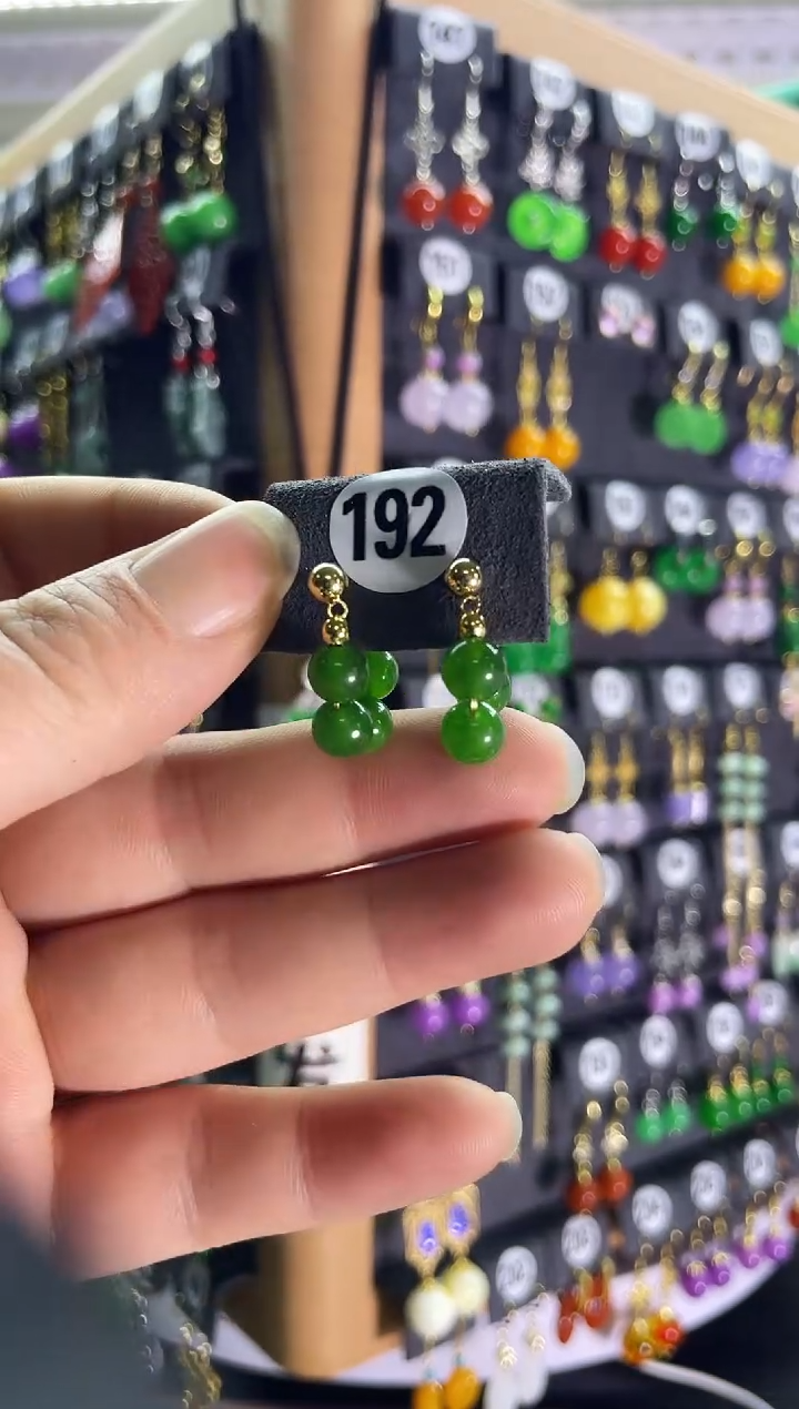 【闪购商品】和田玉耳饰银S925镶嵌192