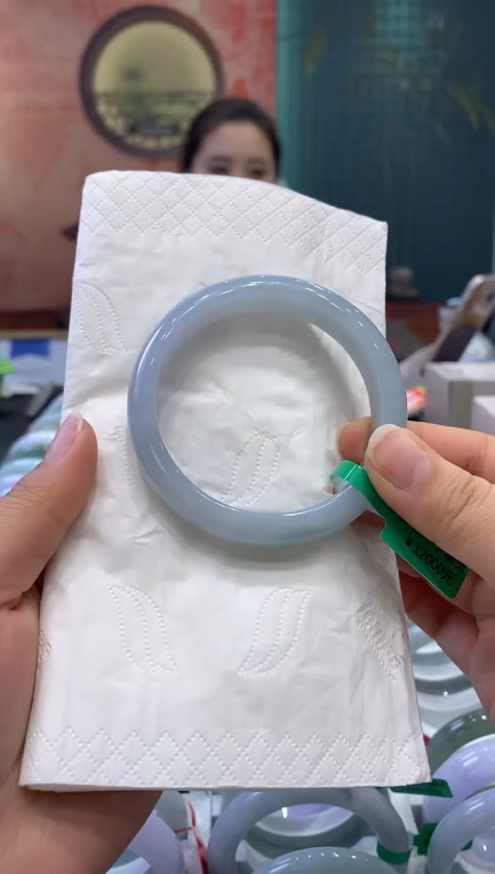 【闪购商品】翡翠手镯未镶嵌多人0000376