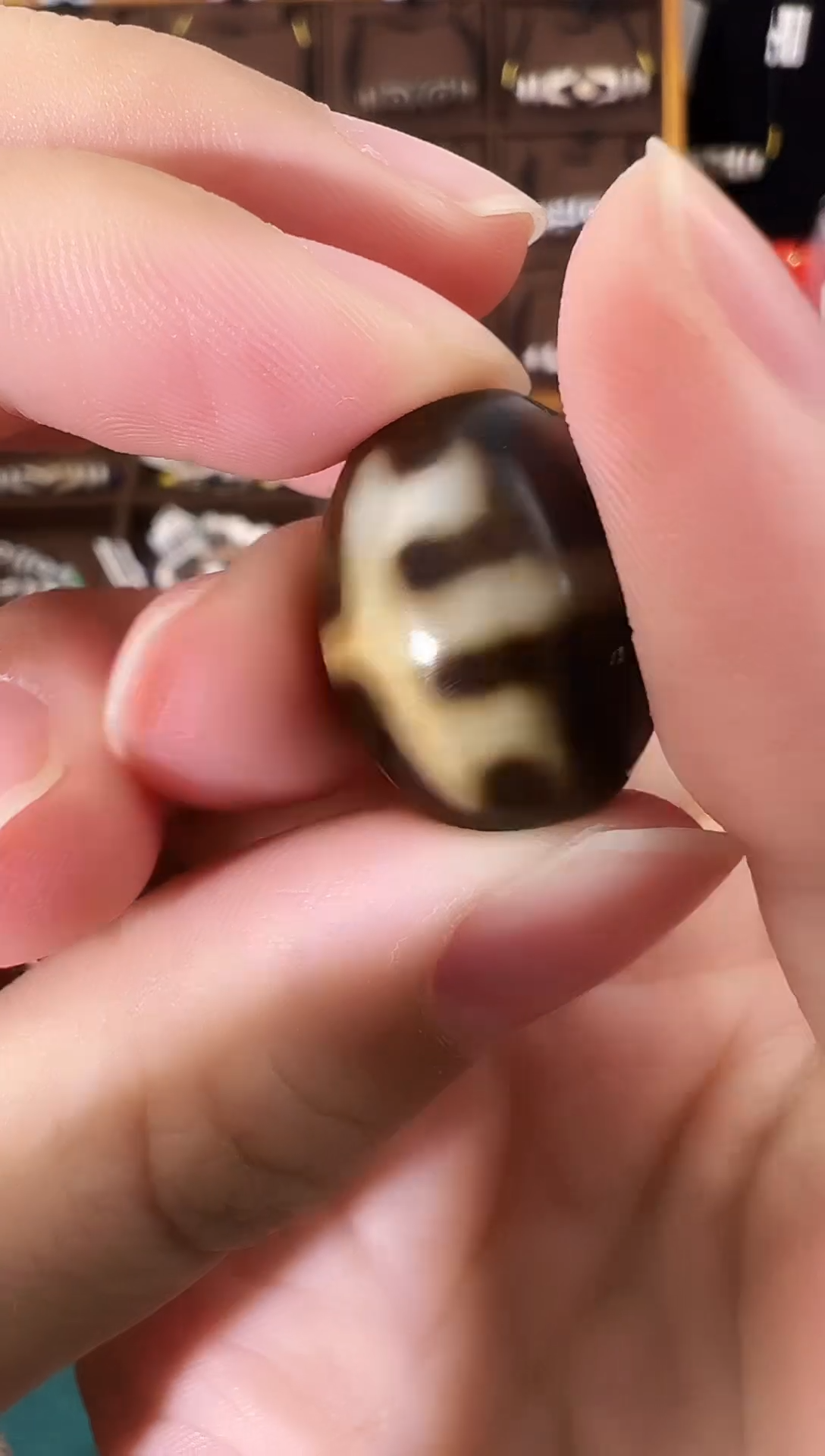 玛瑙/玉髓（覆膜）颈饰未镶嵌11微瑕