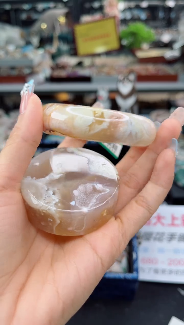 【闪购商品】石英质玉手镯未镶嵌57圈口（赠品镯心）1674239