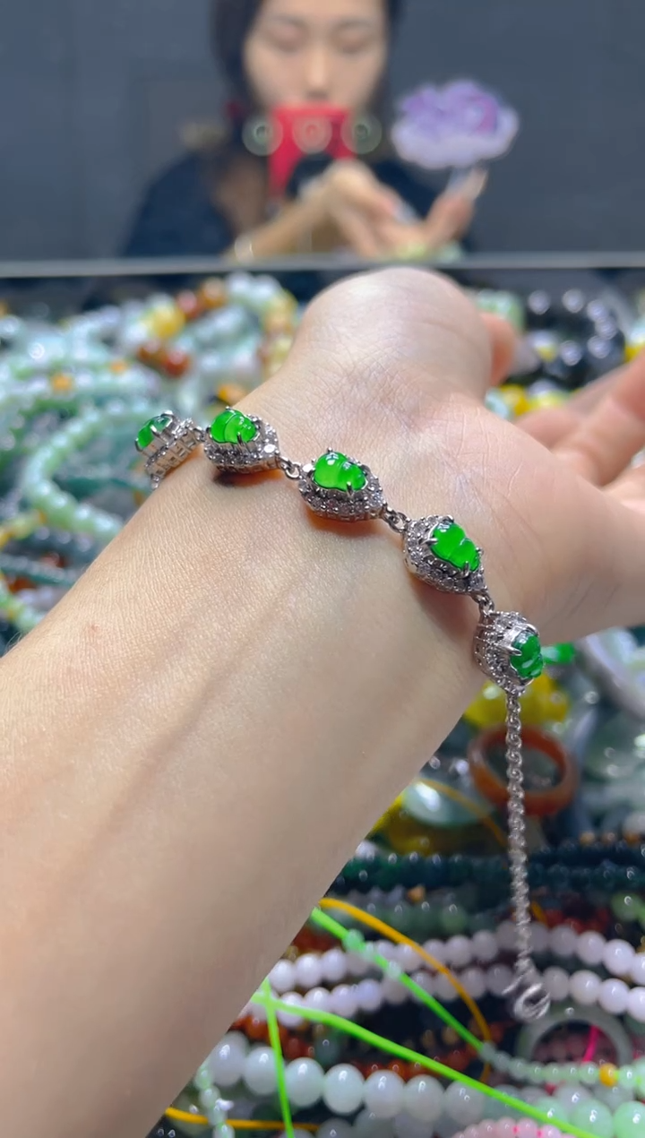 颈饰未镶嵌翡翠/G/翡翠A货，一件也是批发价