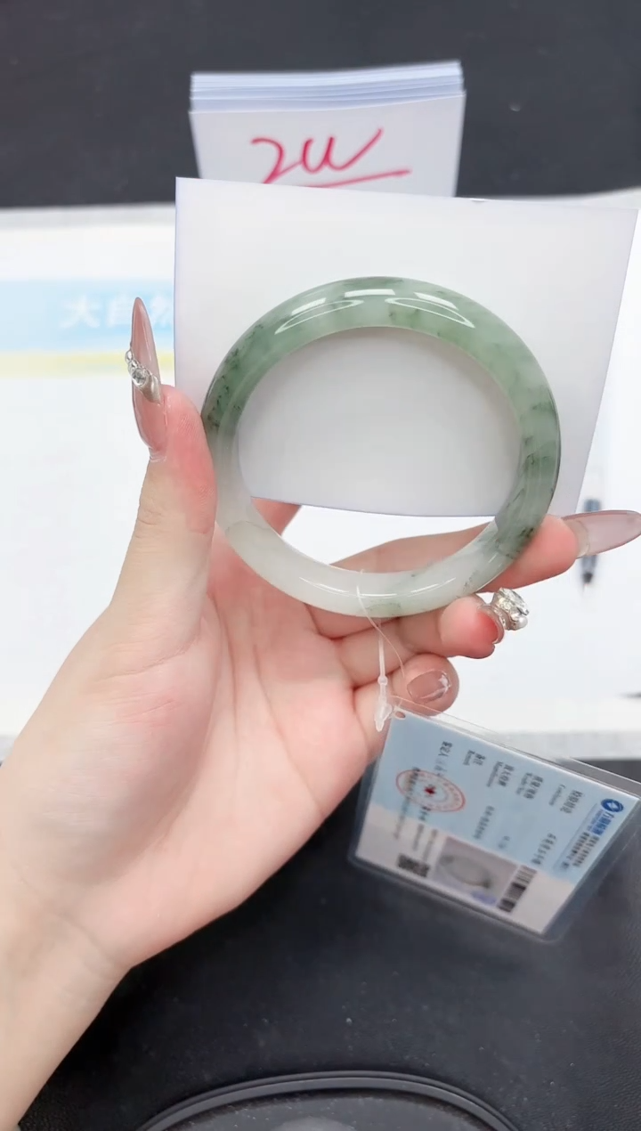 【闪购商品】石英质玉手镯未镶嵌353-59