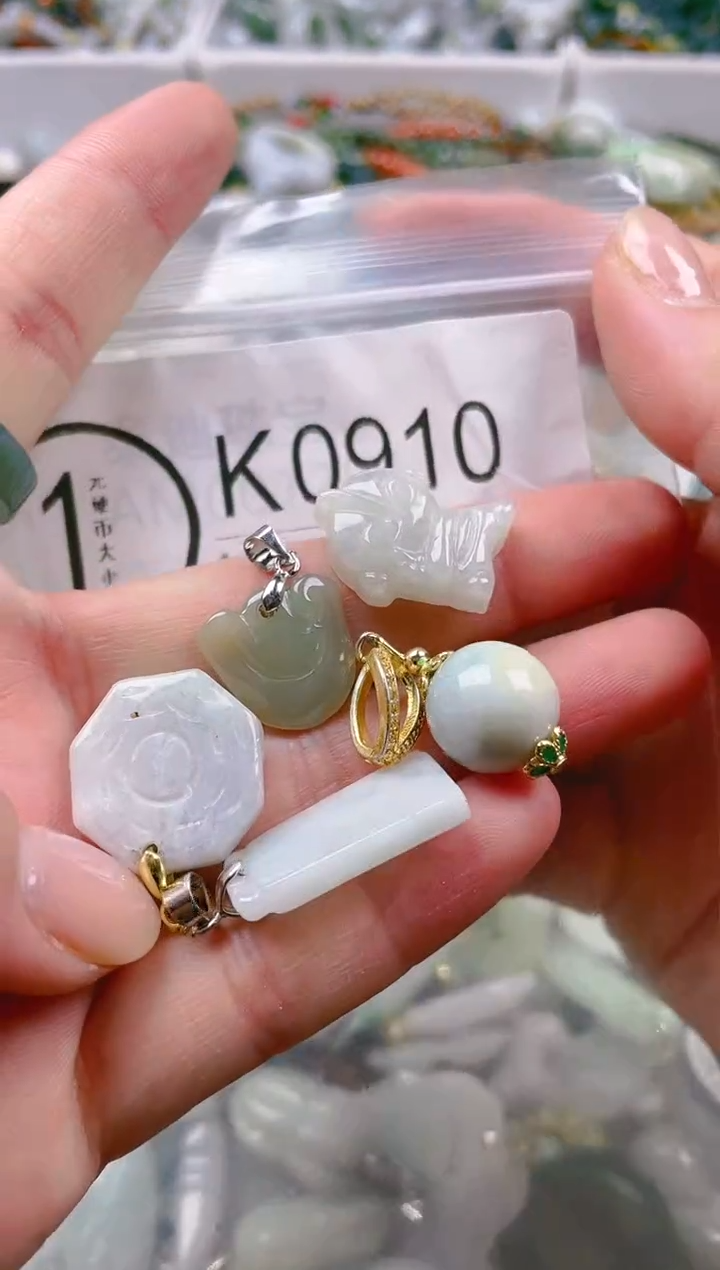 【闪购商品】翡翠颈饰未镶嵌/K/翡翠A货一图一物