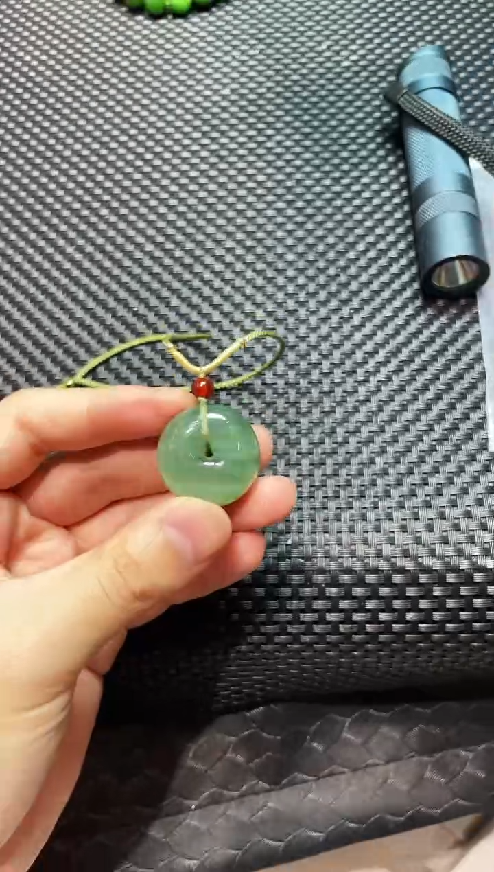 颈饰未镶嵌和田玉和田玉碧玉粉青猫眼平安扣