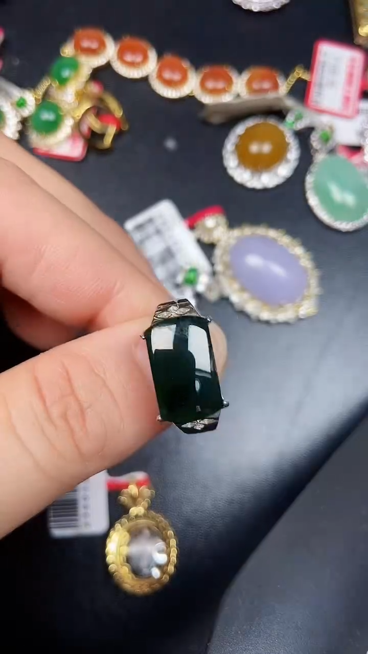 银S925镶嵌戒指翡翠2200