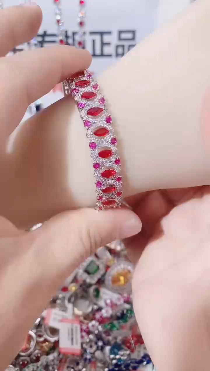 未镶嵌手镯红宝石  