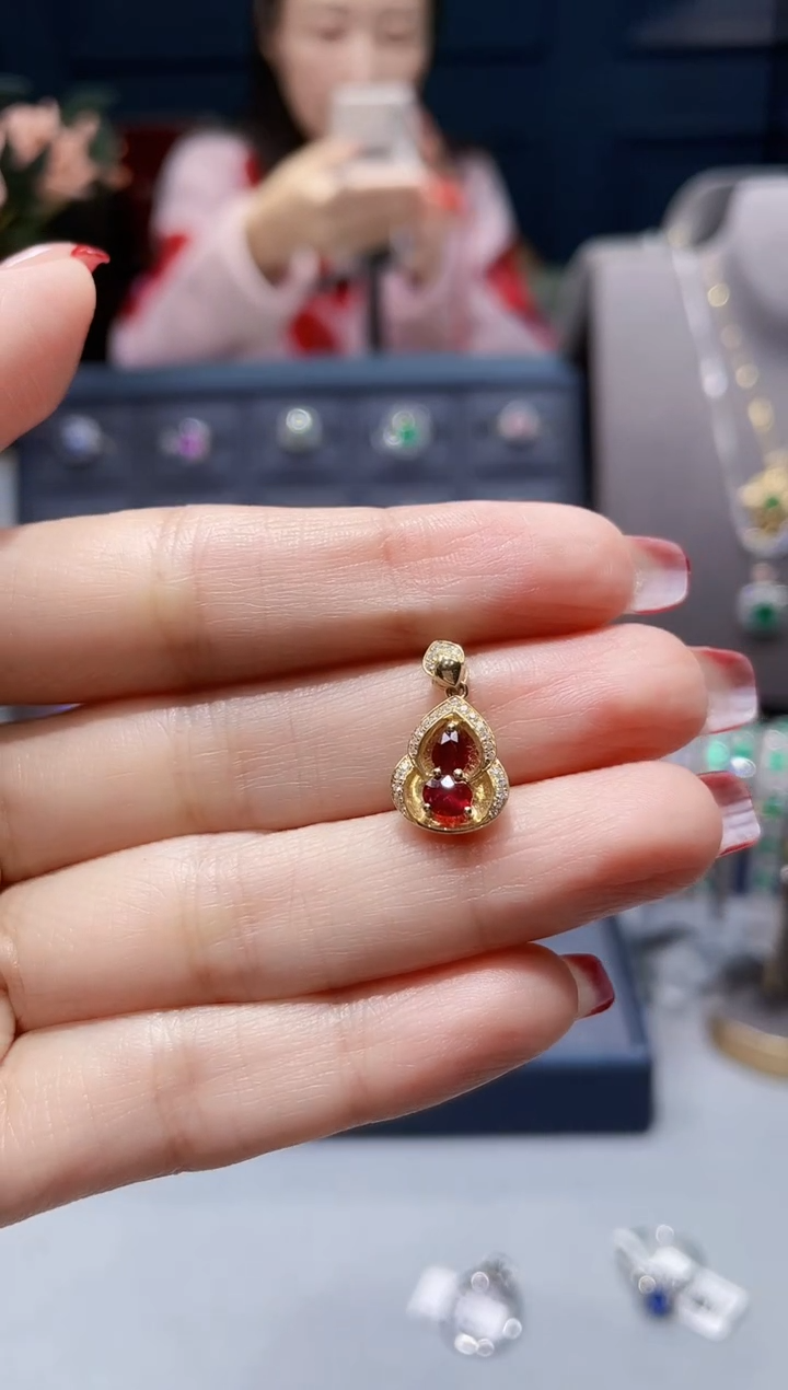 【闪购商品】红宝石吊坠(不含链)18K金镶嵌0.48克拉