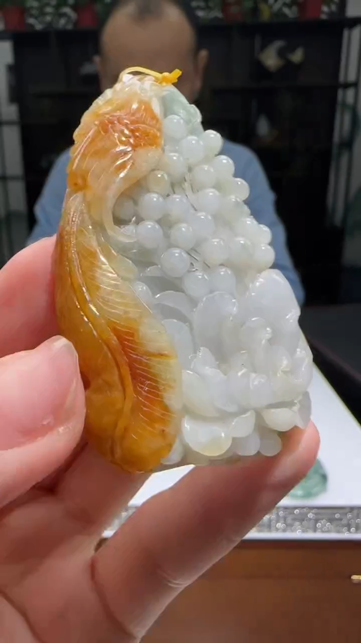 【闪购商品】翡翠颈饰未镶嵌天然翡翠A货吊坠