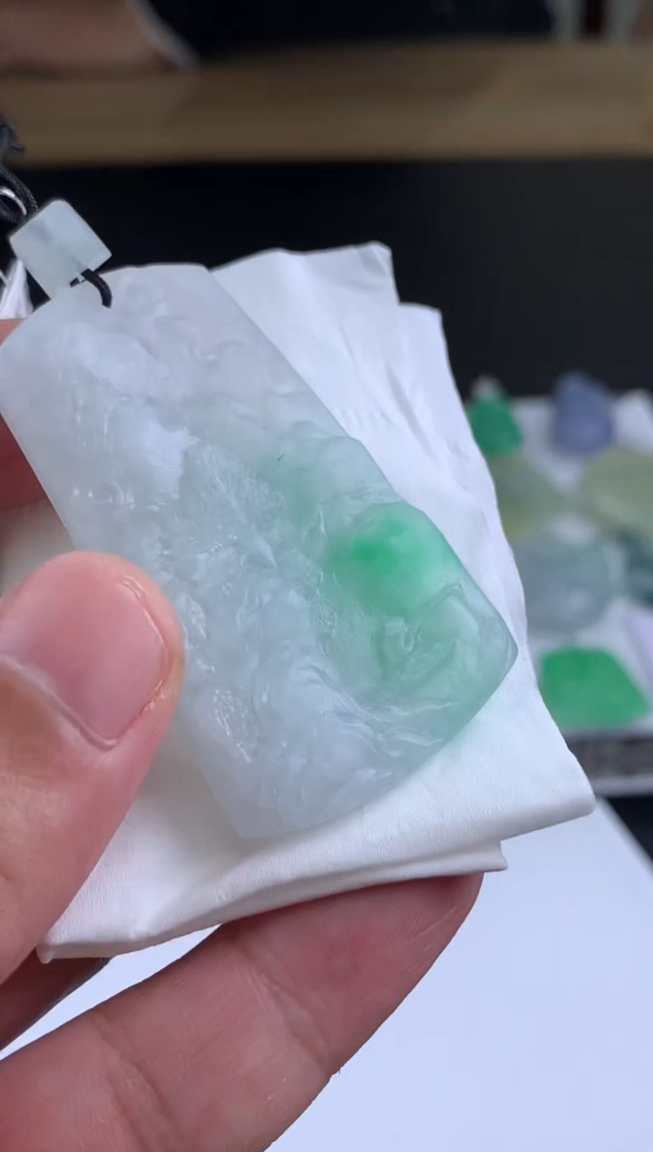 【闪购商品】定制翡翠未镶嵌翡翠