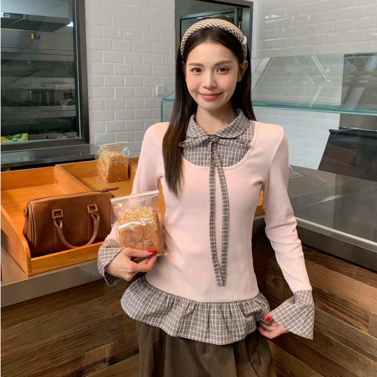 宋正恩1/4上嫩粉撞棕色格子蝴蝶结修身长袖T恤2026韩系甜柔感上衣