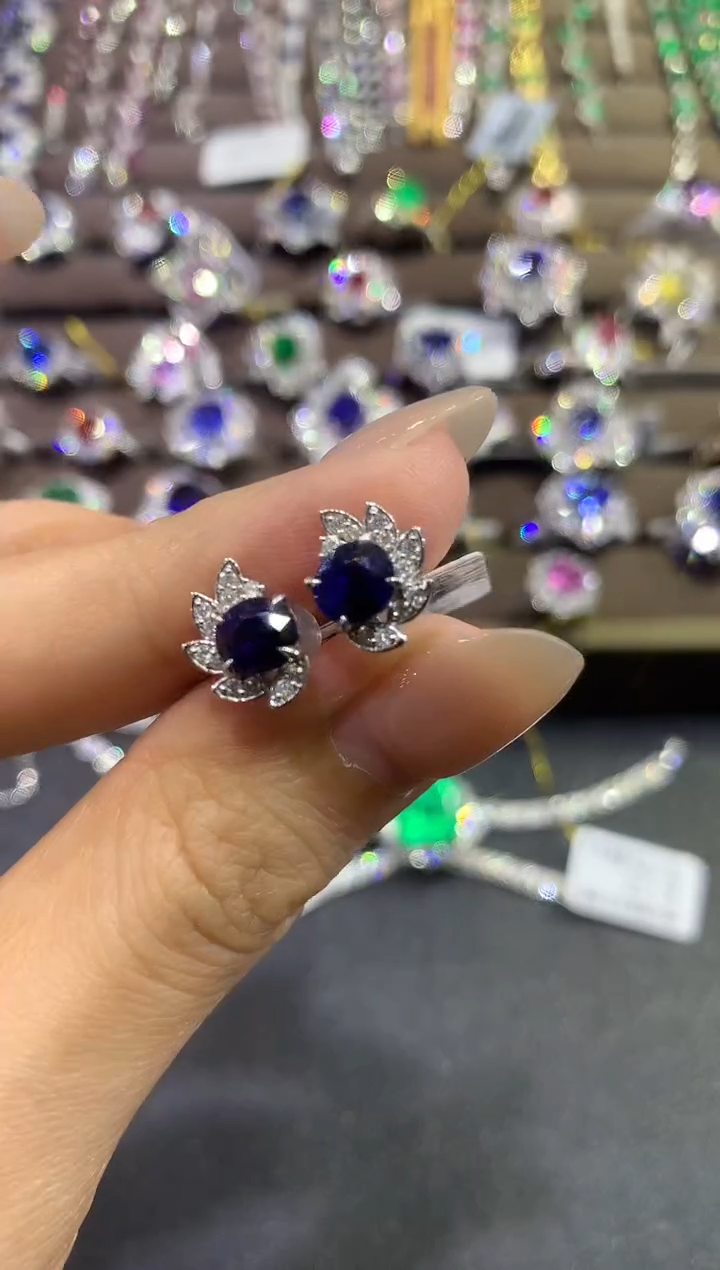 【闪购商品】蓝宝石耳饰18K金镶嵌q408   